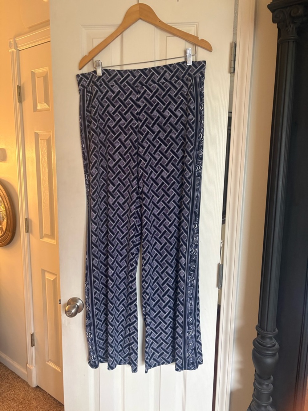 White House Black Market Navy Geometric Wide-Leg Pants
